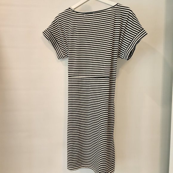 New Light - Striped T-shirt Dress - Picture 4 of 11
